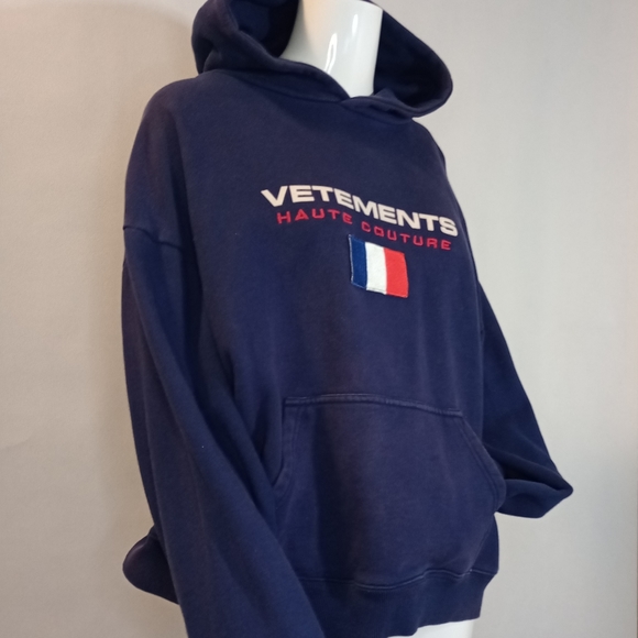 VETEMENTS NAVY HOODIE - Picture 11 of 13